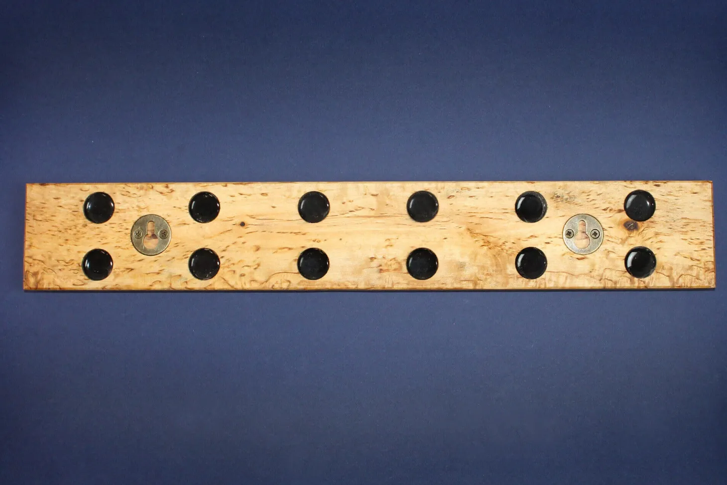 Barre aimantée artisanale Essences Creations en bouleau madré 43cm - 6 places