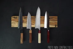 Barre aimantée artisanale Essences Creations en hêtre et résine 30cm - 3 places