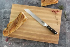 Billot de cuisine Fukito en bois de hêtre certifié FSC - 45 x 30 x 6,2 cm