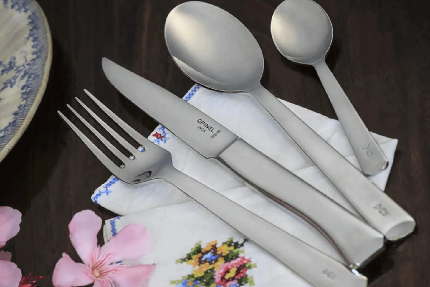 Boîte de 4 cuillères de table Opinel Perpétue tout en acier inox