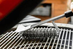 Brosse de nettoyage 3 en 1 MasterClass pour barbecue à poils en inox