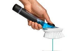 Brosse à vaisselle Oxo distributrice de savon