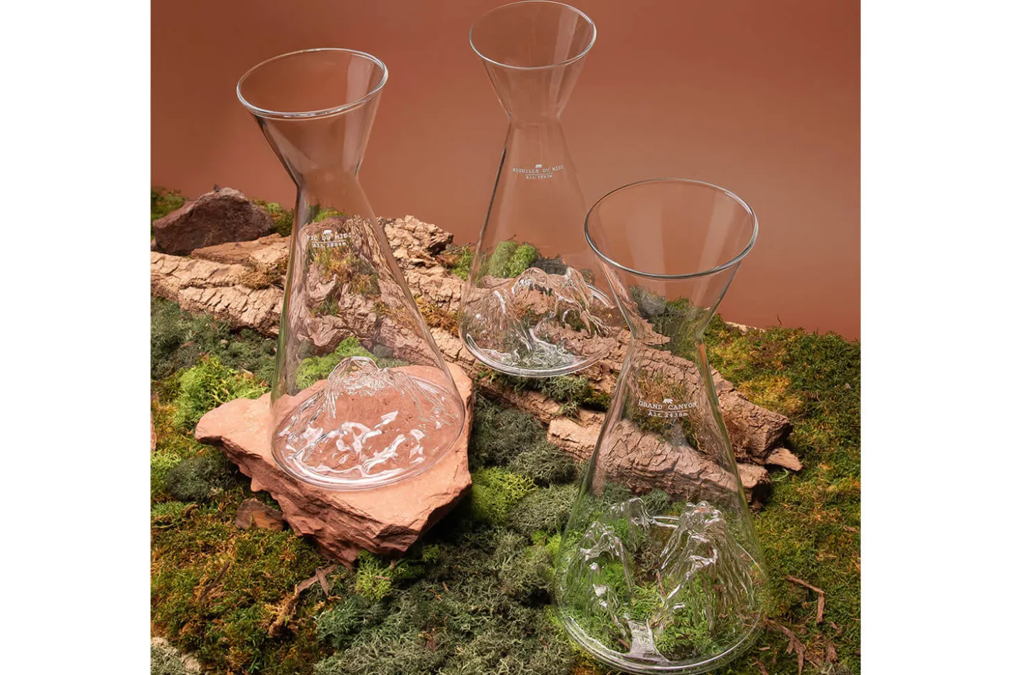 Carafe à eau Alaskan Maker Topographic Aiguille du midi en verre cristallin
