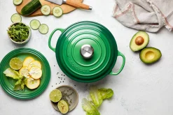 Cocotte ronde en fonte émaillée Le Creuset Signature 24cm Bambou