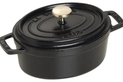 Cocotte Staub ovale en fonte émaillée noir mat