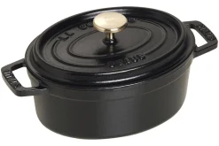 Cocotte Staub ovale en fonte émaillée noir mat