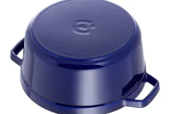 Cocotte Staub ronde en fonte émaillée bleu intense