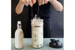 Coffret cadeau Cookut Shaker crêpes, pancakes + gaufres - 1 shaker + 1 tartineur + 1 livre recettes