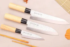 Coffret 3 couteaux japonais Satake Cutlery Tsuchime chef + santoku + deba