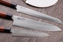 Coffret de 3 couteaux japonais Kanetsugu Heptagon Uto universel, chef et pain