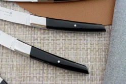 Coffret de table AU NAIN UP 4 couteaux à steak 11cm