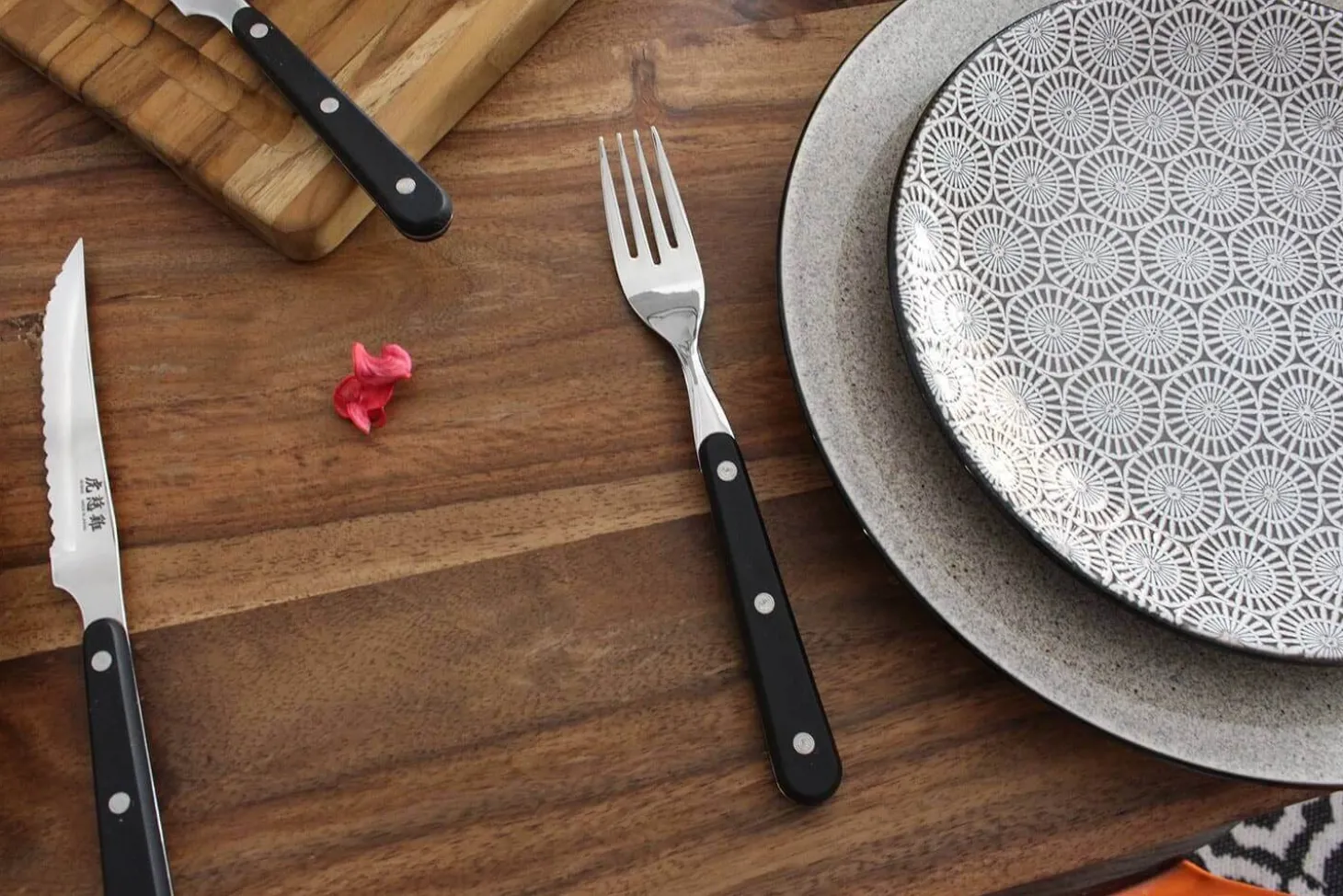 Coffret de table Wusaki 2 couteaux à steak 11cm + 2 fourchettes