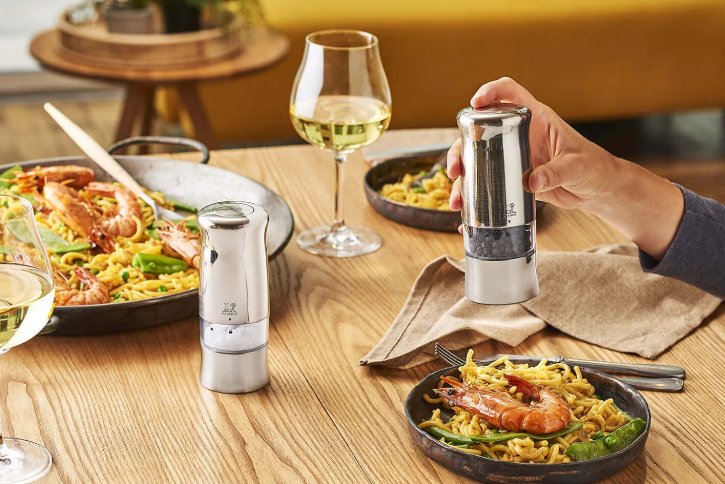 Coffret duo de moulins électriques à sel et à poivre Peugeot Zeli 14cm en ABS brossé