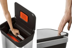 Compacteur à déchets Joseph Joseph Titan 30L en acier inoxydable
