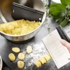 Coupe-pâte Gefu Dutto 2-en-1 en acier inox et polymère noir