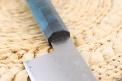 Couteau bunka 17cm japonais artisanal Hado Shiosai VG10 manche bleu