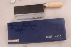 Couteau de chef chinois artisanal japonais 17cm Hatsukokoro Sentan Kurouchi Migaki en érable
