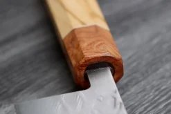Couteau de chef 21cm japonais artisanal Yuzo SLD olivier et cognassier