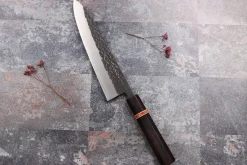 Couteau de chef 21cm japonais artisanal Yuzo Black SLD ébène et cognassier