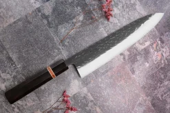 Couteau de chef 24cm japonais artisanal Yuzo Black SLD ébène et cognassier