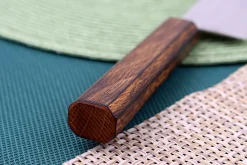 Couteau de chef 18cm japonais artisanal Masutani martelé manche en chêne