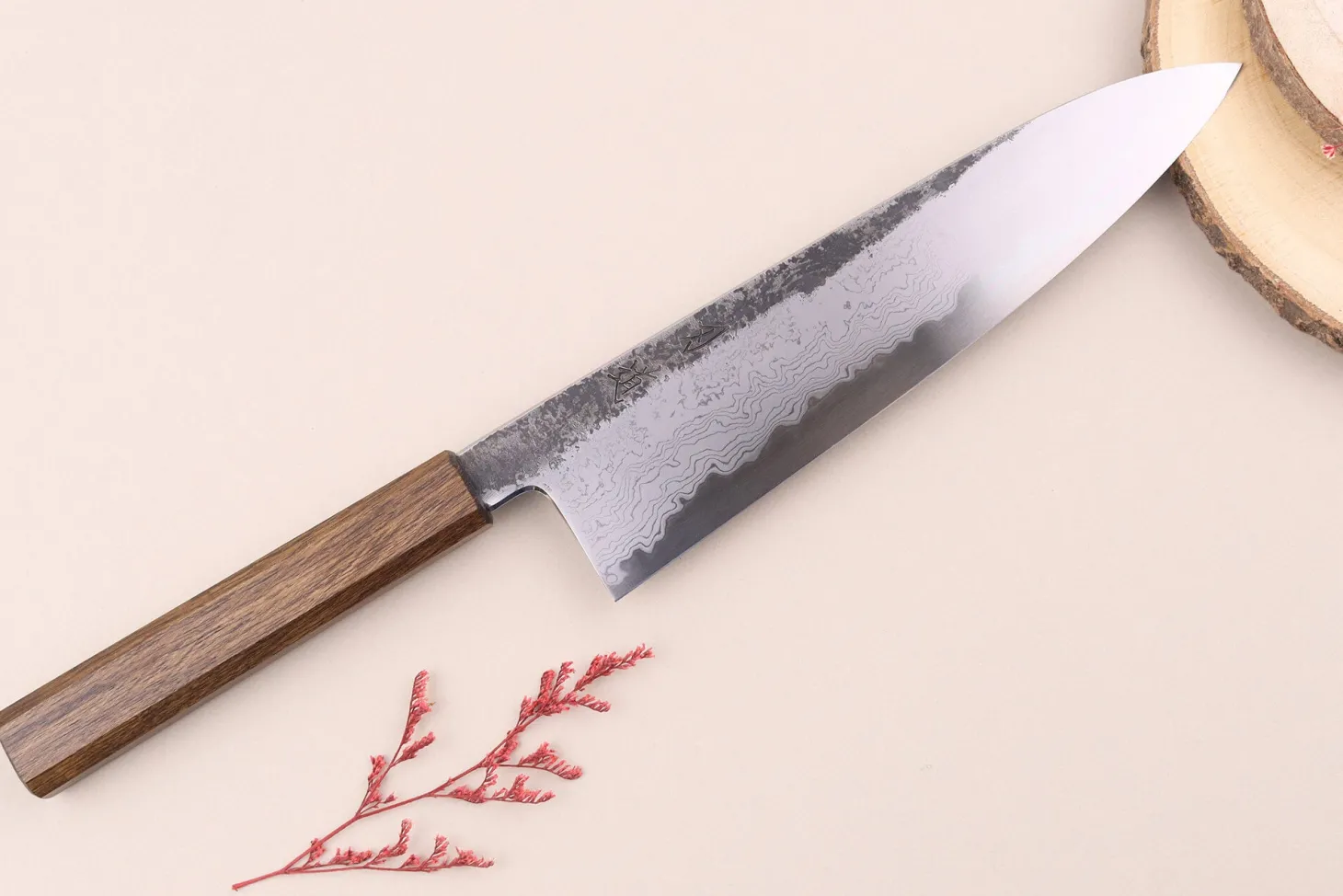 Couteau de chef 24cm japonais artisanal Hado Sumi B1D manche en chêne