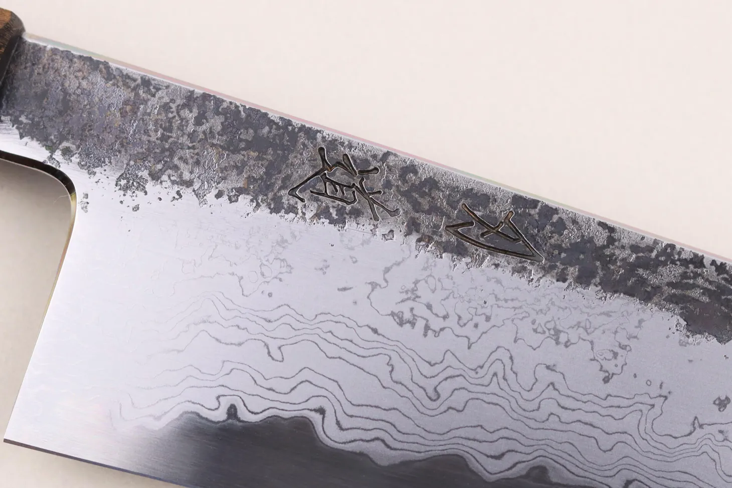 Couteau de chef 24cm japonais artisanal Hado Sumi B1D manche en chêne