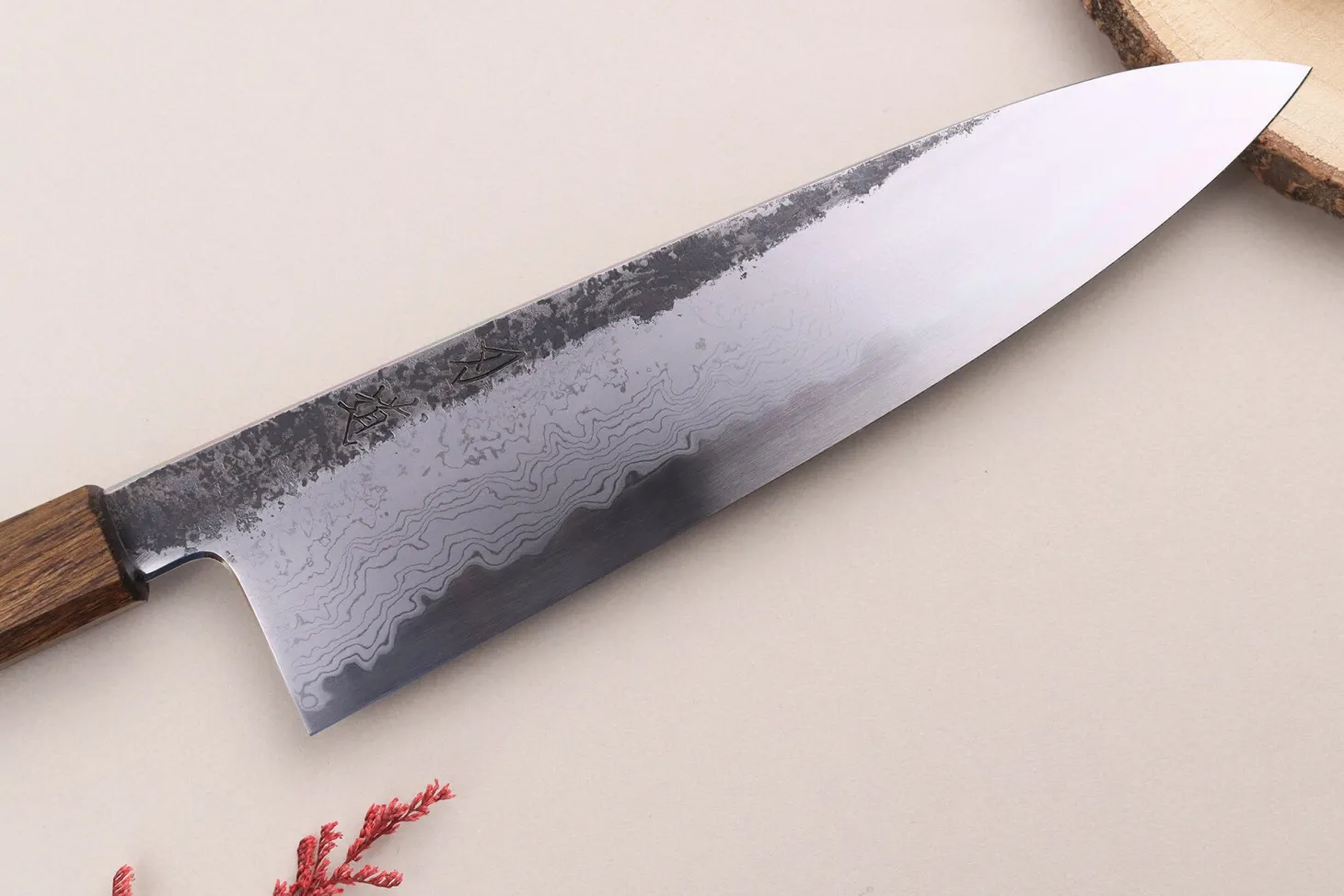Couteau de chef 24cm japonais artisanal Hado Sumi B1D manche en chêne