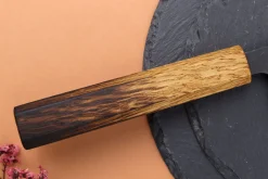 Couteau de chef 24cm japonais artisanal Yuzo Black AS chêne brûlé