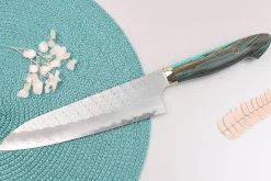 Couteau de chef 21cm japonais artisanal Nigara Hamono Migaki Tsuchime SG2 manche en turquoise