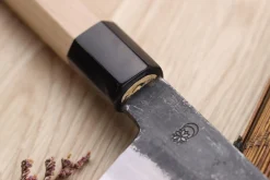 Couteau de chef 21cm japonais artisanal Sakai Kikumori Kikuzuki Kuro