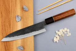 Couteau de chef 18cm japonais artisanal Yuzo Black Nashiji