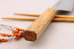 Couteau de chef 21cm japonais artisanal Sakai Kikumori TS10 en chêne