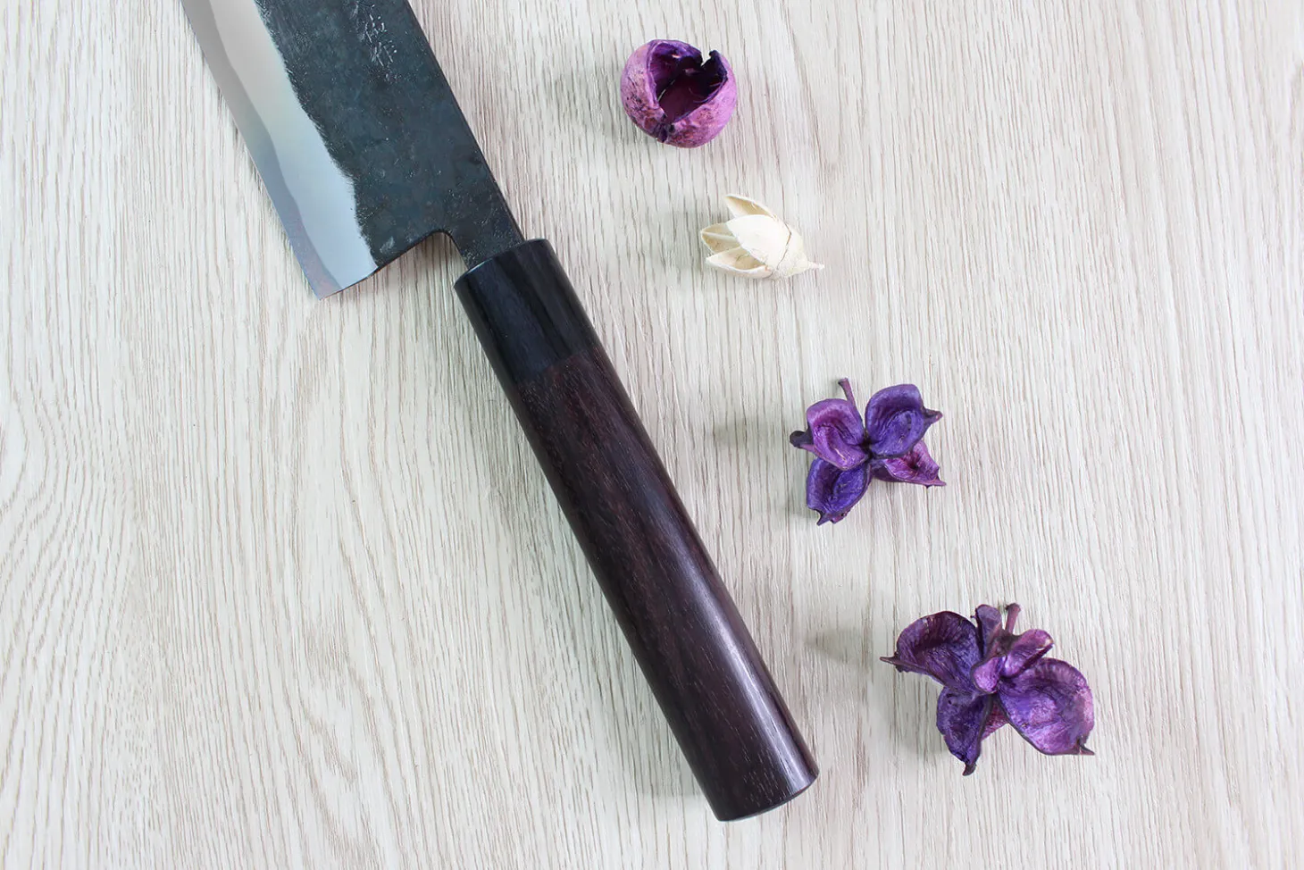 Couteau de chef japonais artisanal Nishida Shirogami 24cm