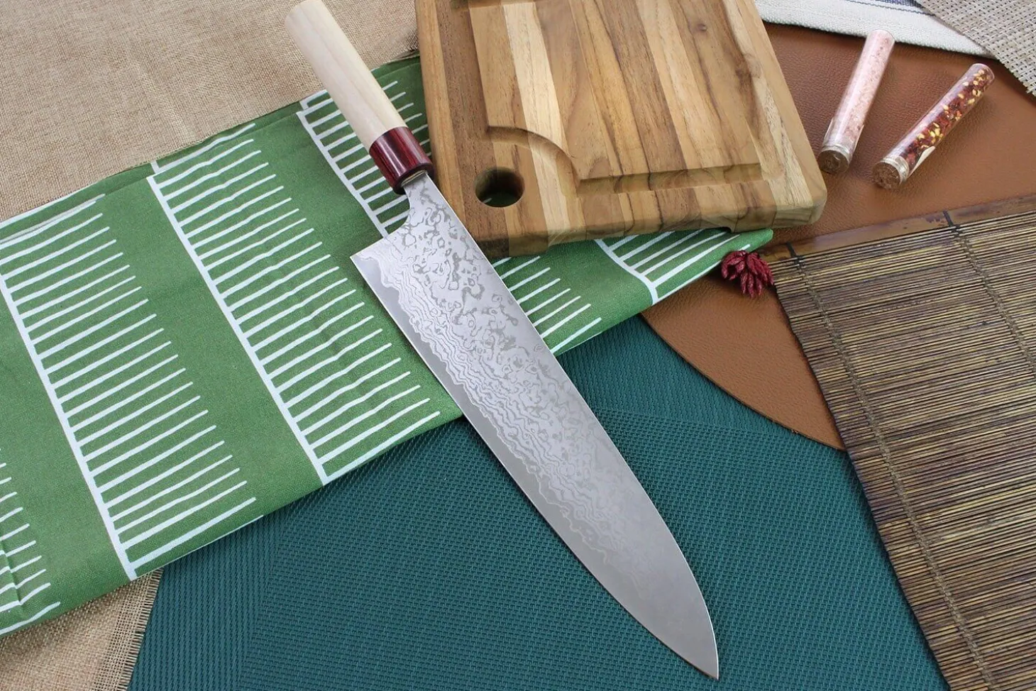Couteau de chef japonais artisanal Masakage Kiri 27cm damas 49 couches