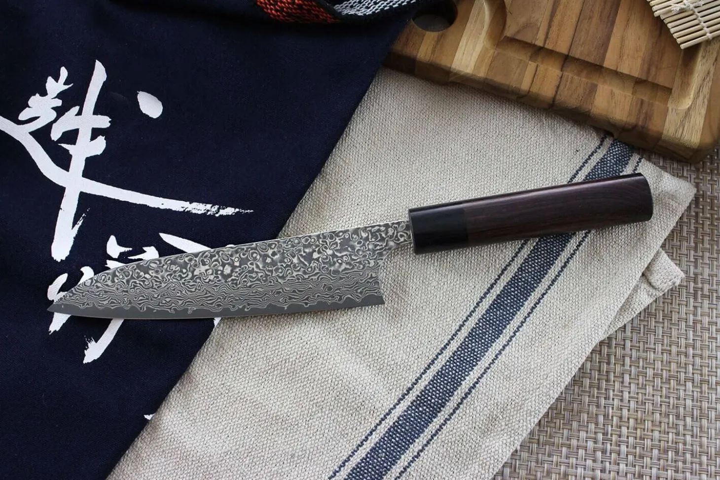 Couteau de chef japonais artisanal Yoshimi Kato 18cm VG10 Nickel Damascus