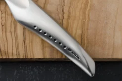 Couteau de chef japonais Global Sai M01 lame martelée 14cm