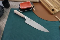 Couteau de chef japonais Kai Shun Classic White damas 33 couches 20cm