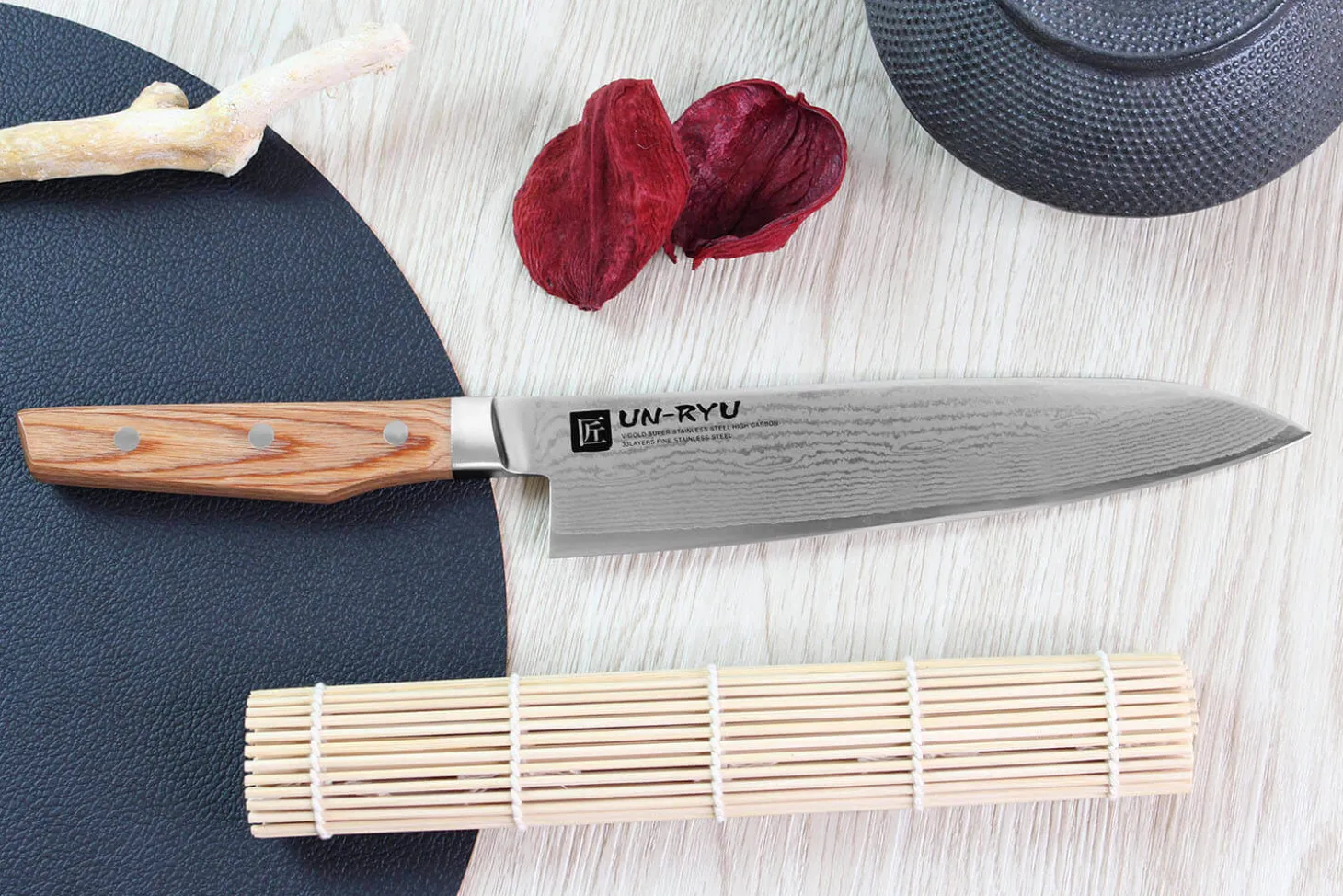 Couteau de chef japonais Shimomura Un-Ryu 21cm damas 33 couches