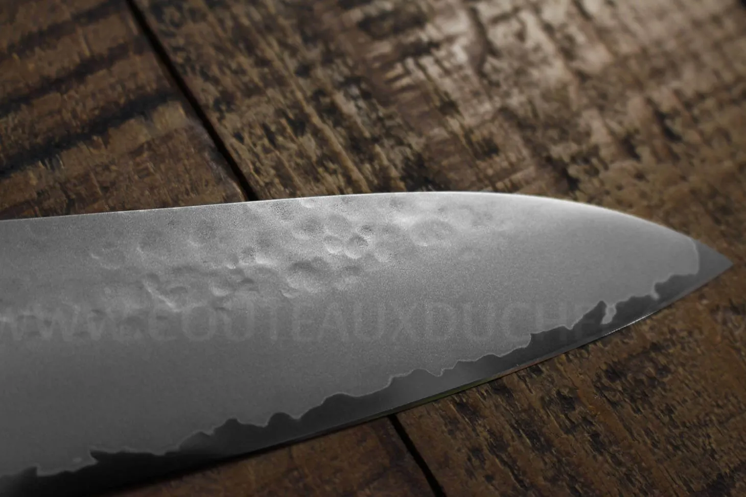 Couteau de chef japonais Tamahagane Tsubame lame martelée 15cm acier VG5