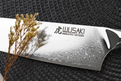 Couteau de chef Wusaki Sakin Damas 10Cr 20cm manche en fibre de carbone et feuille d'or
