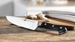 Couteau de chef Zwilling Pro lame large forgée 20cm