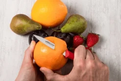 Couteau d'office Arcos Nova lame dentée en acier Nitrum manche rouge 10cm