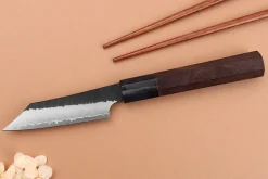 Couteau d'office 9,5cm japonais artisanal Nigara Hamono Black Tsuchime SG2 manche en noyer