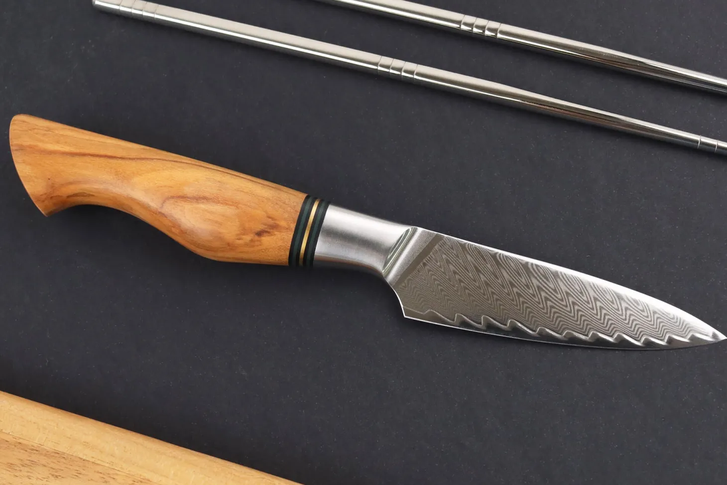 Couteau d'office 9,5cm Ryda Knives ST650 Damas et manche en olivier