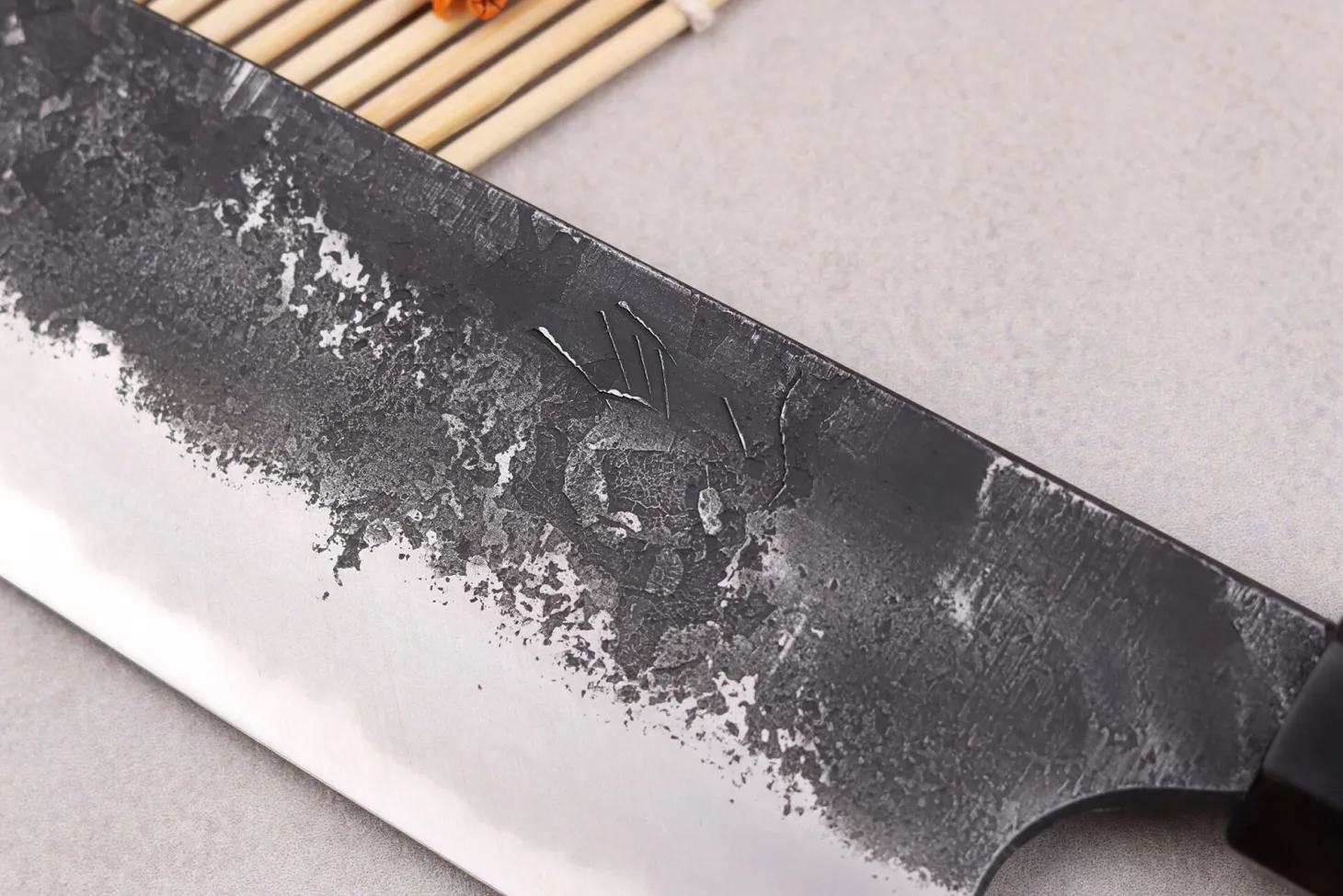 Couteau gyuto 21cm japonais artisanal Naoki Mazaki WS2 Black Nashiji