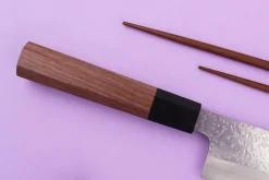 Couteau gyuto 21cm japonais artisanal Makoto Kurosaki VG7 Damas martelé