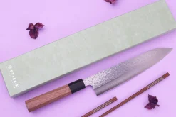 Couteau gyuto 21cm japonais artisanal Makoto Kurosaki VG7 Damas martelé