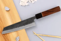 Couteau kiritsuke 18cm japonais artisanal Yuzo Black Nashiji