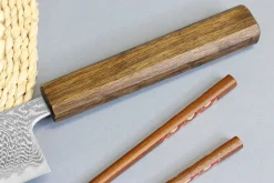 Couteau kiritsuke japonais artisanal Wusaki Unagi AUS10 damas 24cm manche chêne